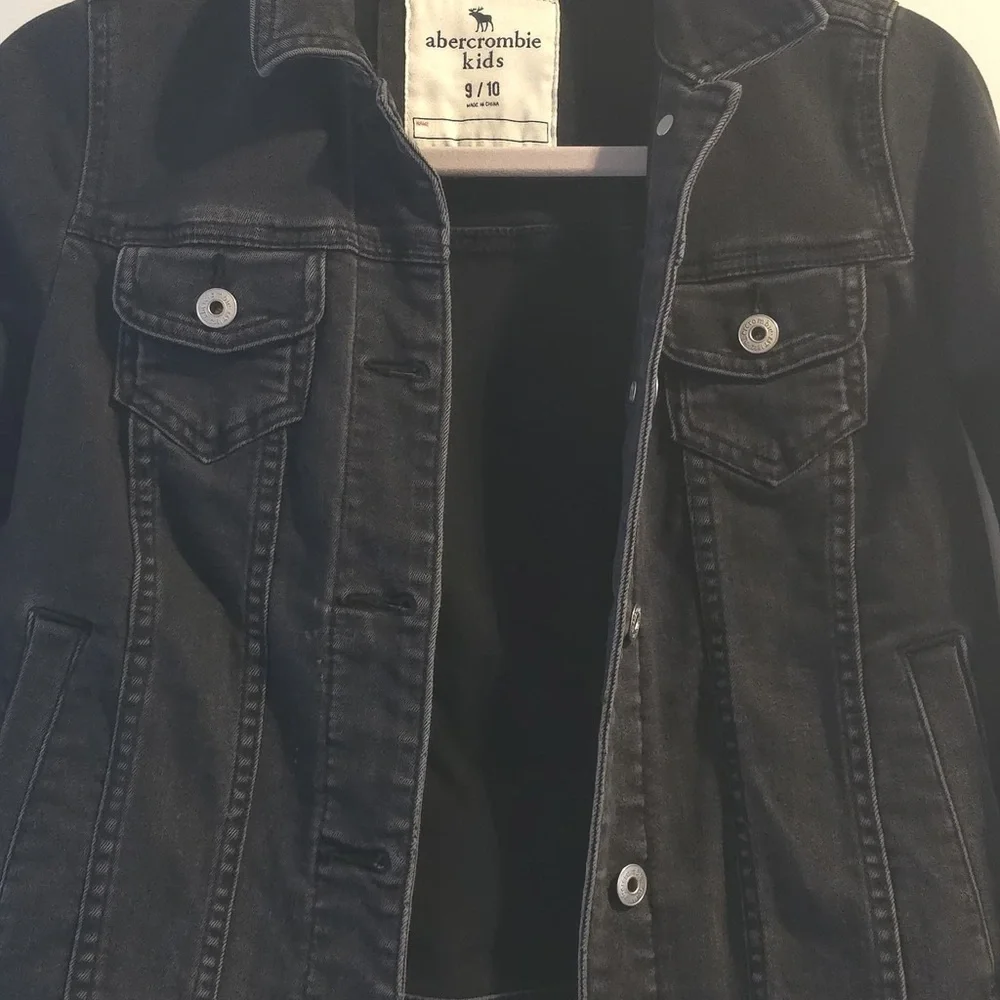 Abercrombie & Fitch classic black
